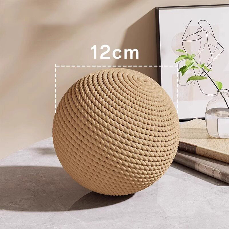 The Toy Ball–Extra-Large Sisal Chew Self-Play Fun